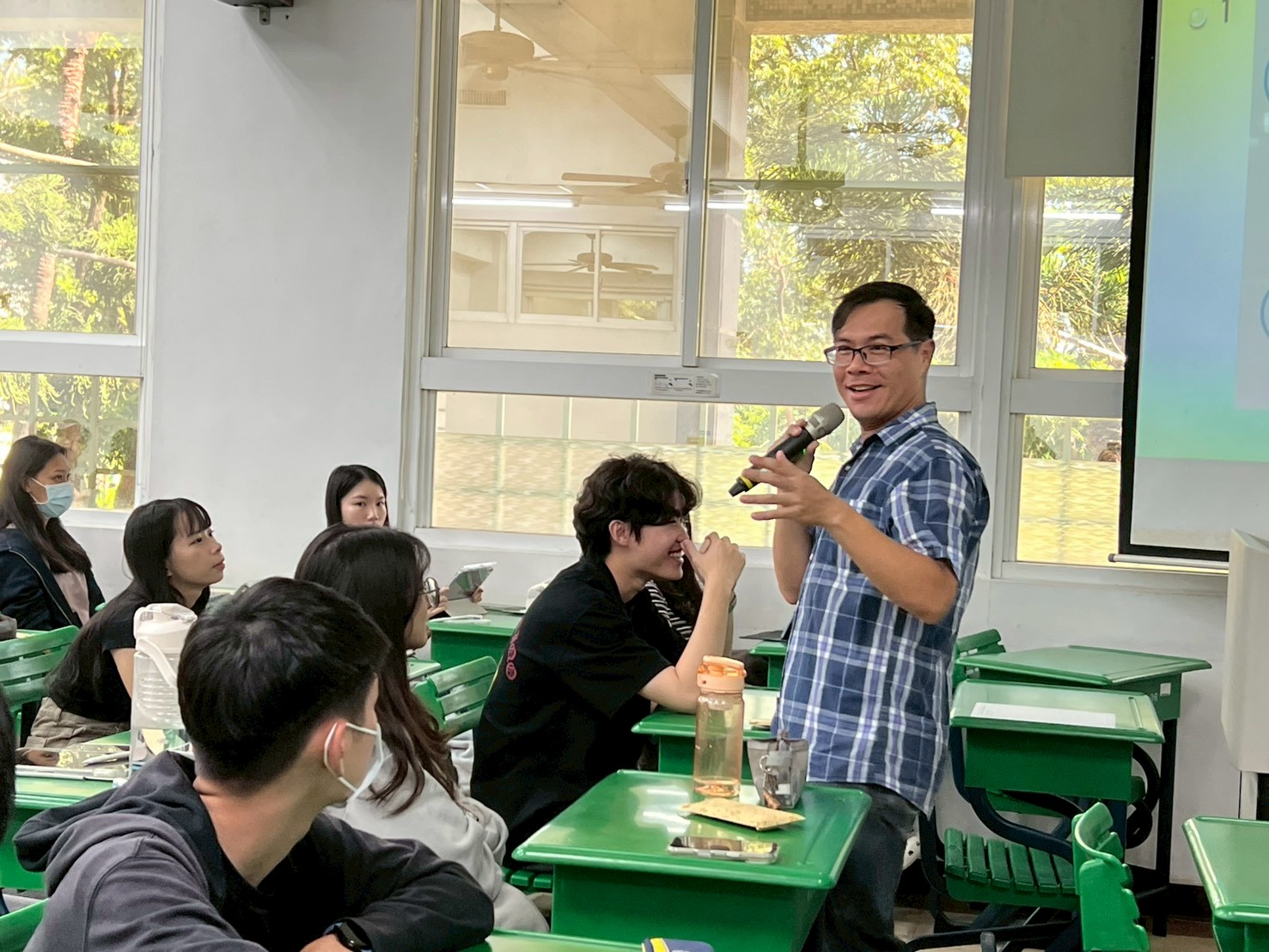 114-1(20251015、10/16)高教深耕計畫-國小國語教材教法(高雄縣林園國小林彥佑老師-識字教學)